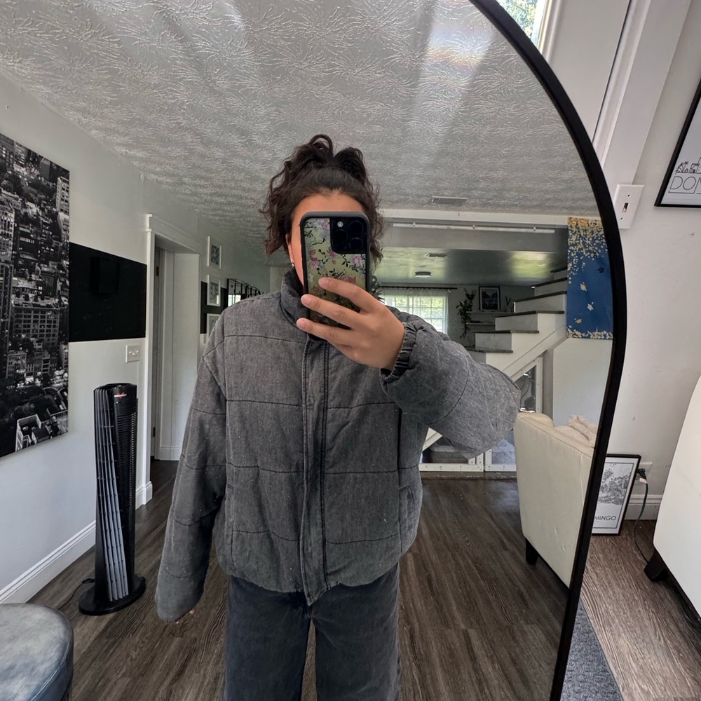 Grey Jacket - Picture 2 of 10